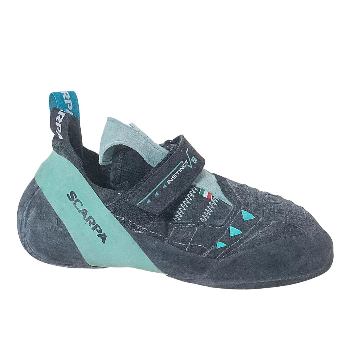 41.0Black/Blue
