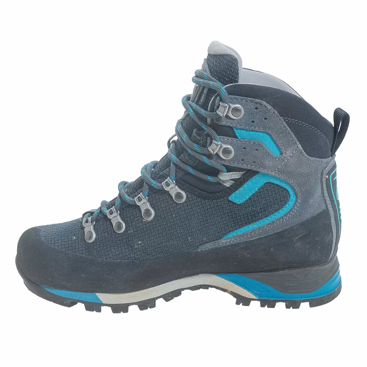 8Black/Blue