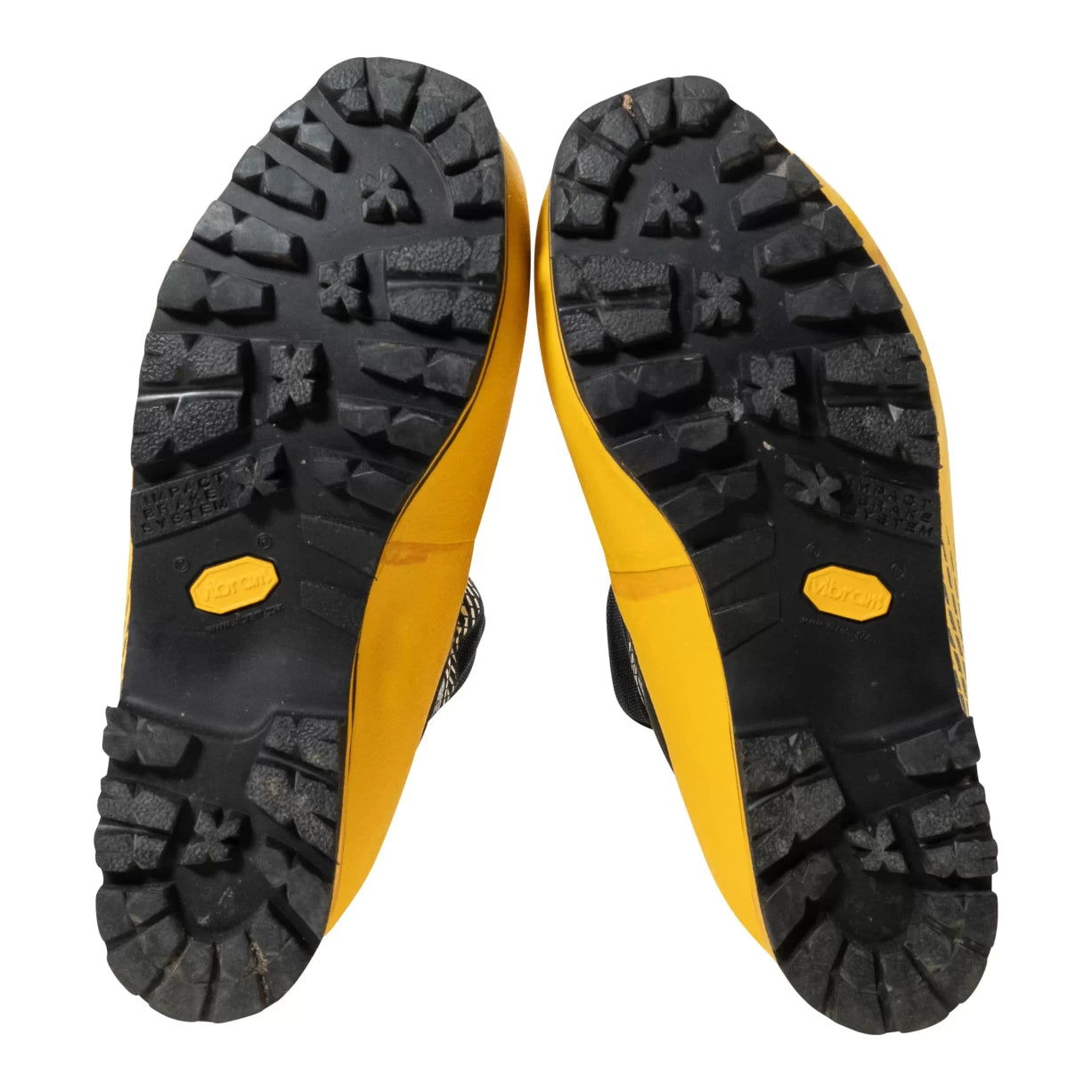 39.0Black/Yellow