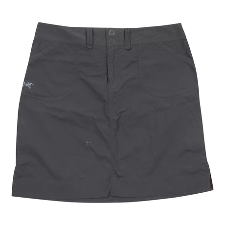 8Grey
