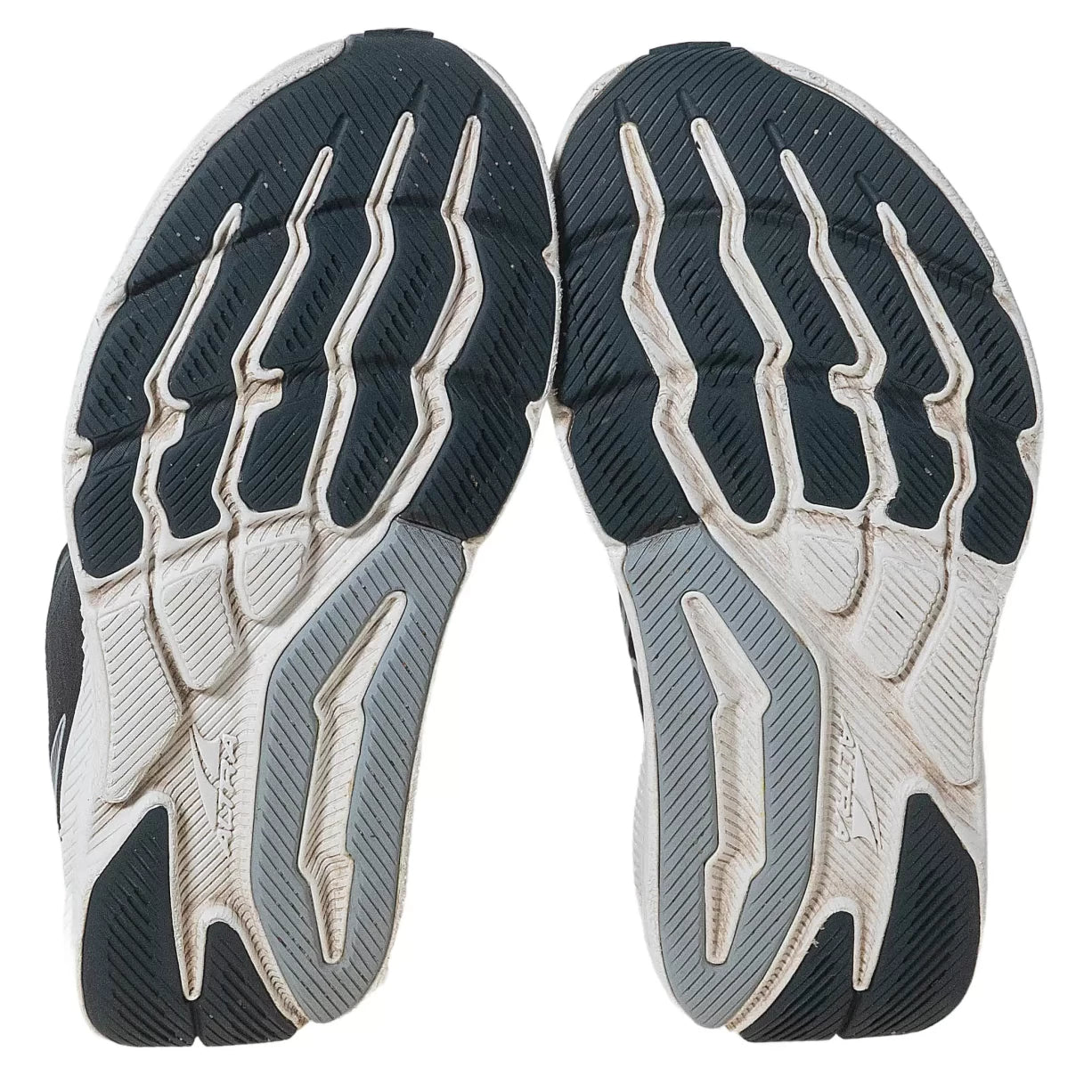 8.5Black/White
