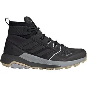 6Core Black/Core Black/Halo Silver