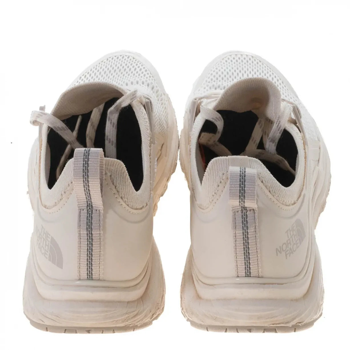 9.5Off White