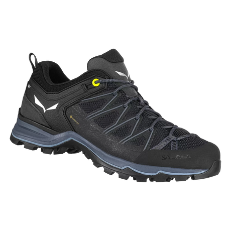12Black/Black