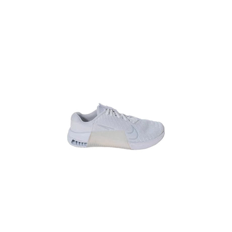 8White