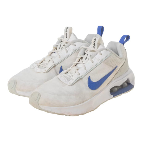 10White