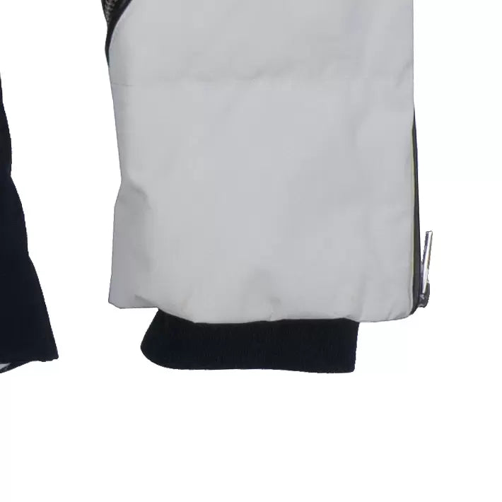 8White