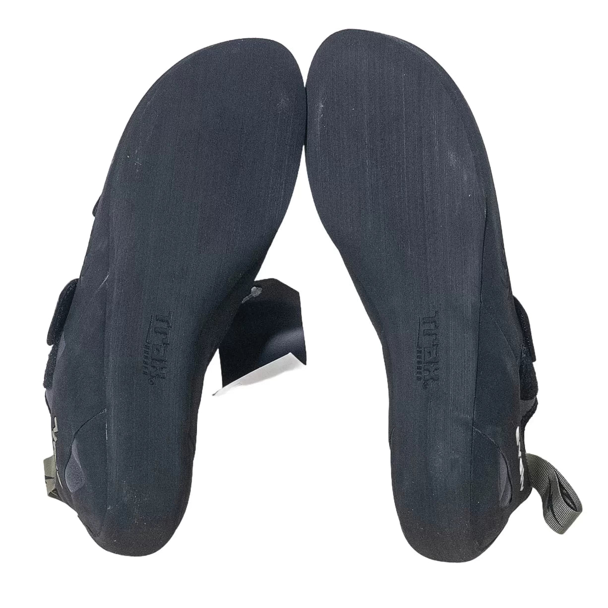 46.5Black