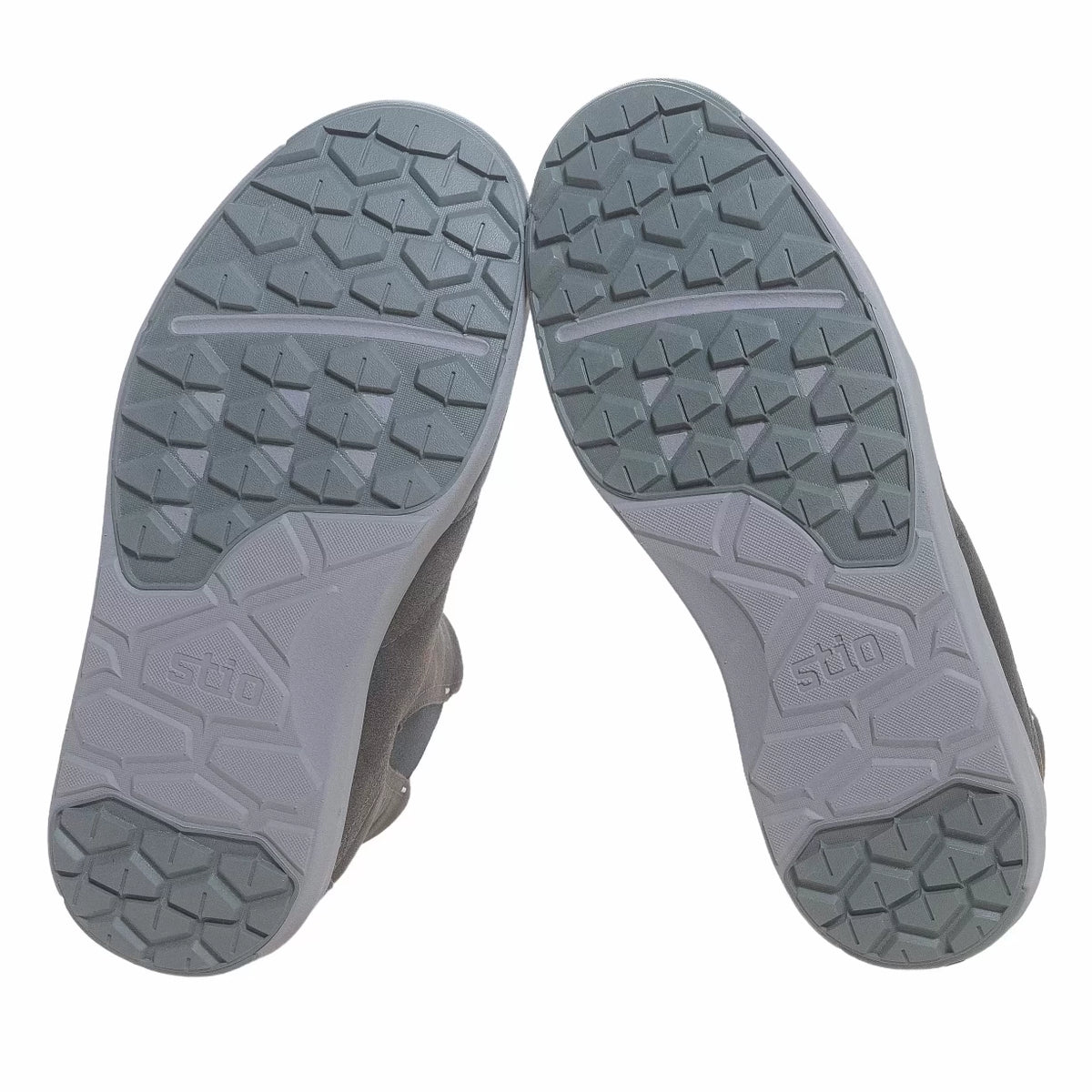 11.5Gray