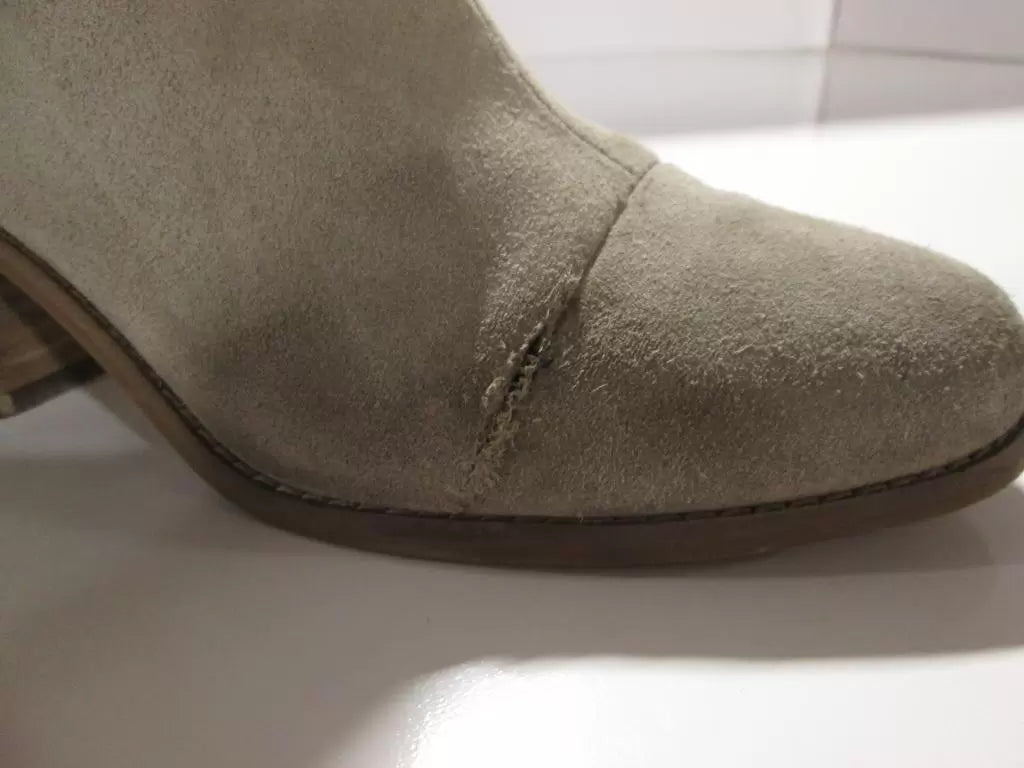  9Desert Taupe Suede