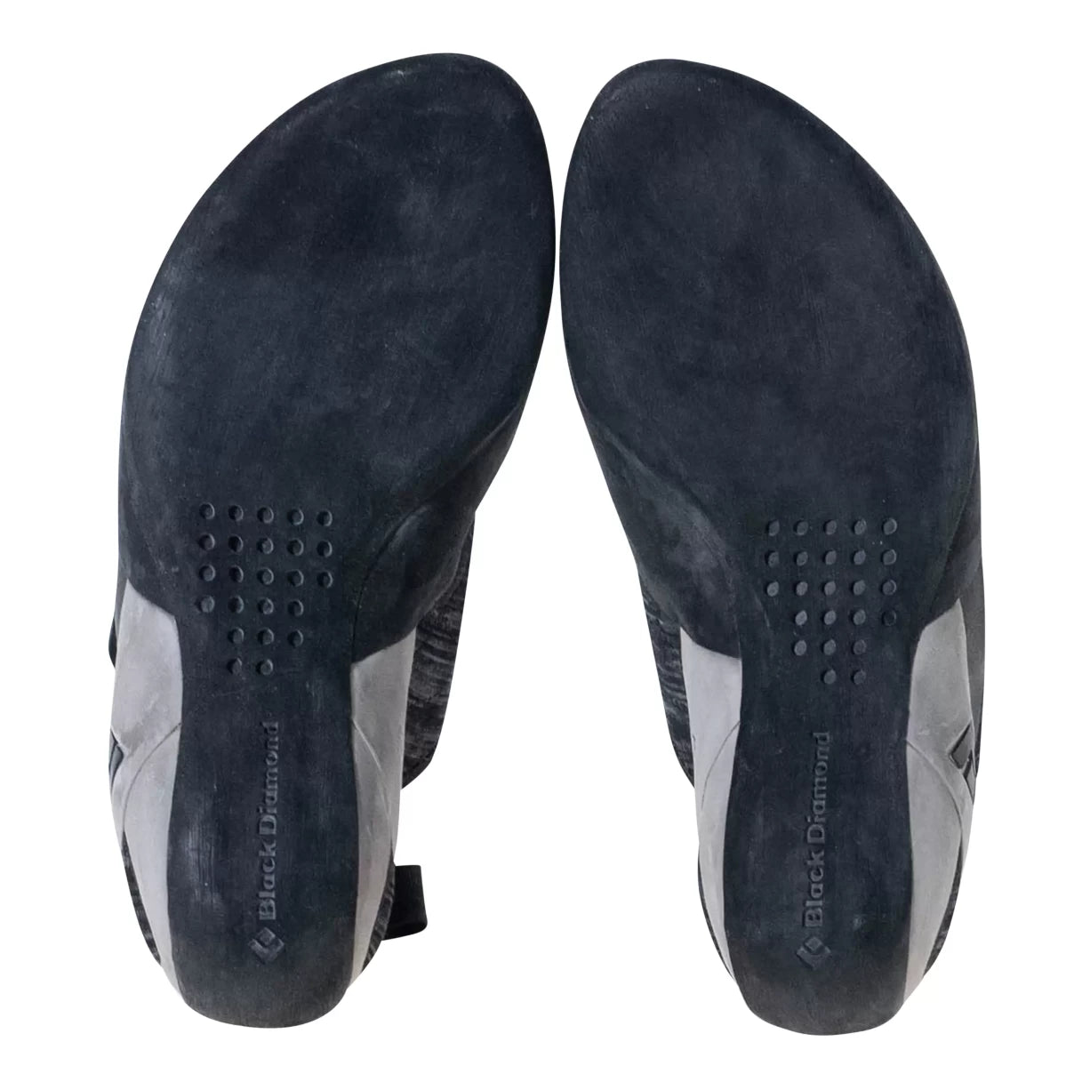39.0Black/White