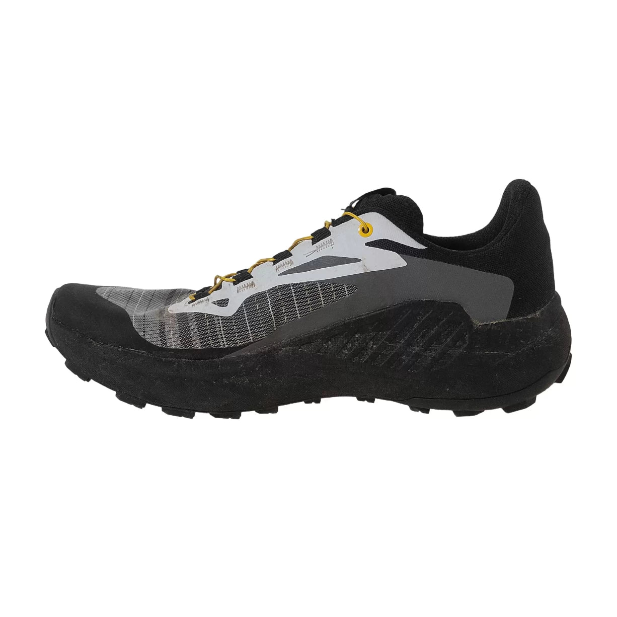 9.5Black/White