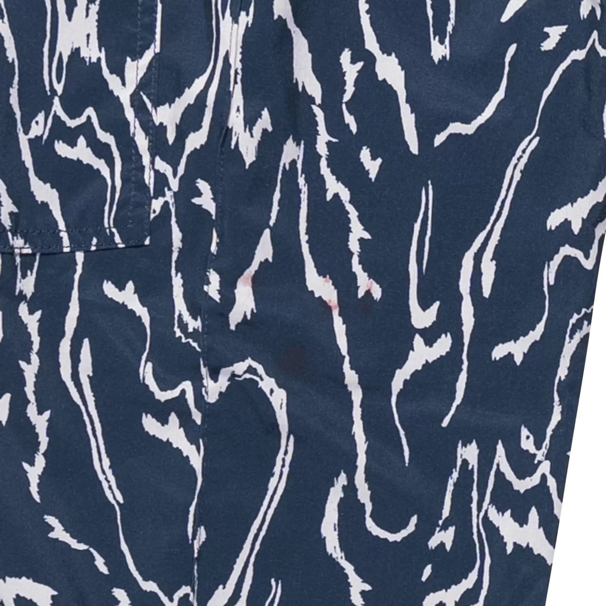 6Navy/White