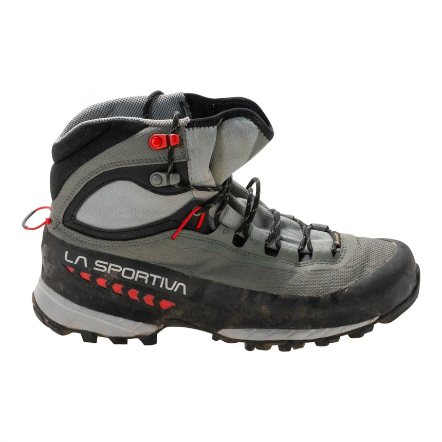 9.5Grey