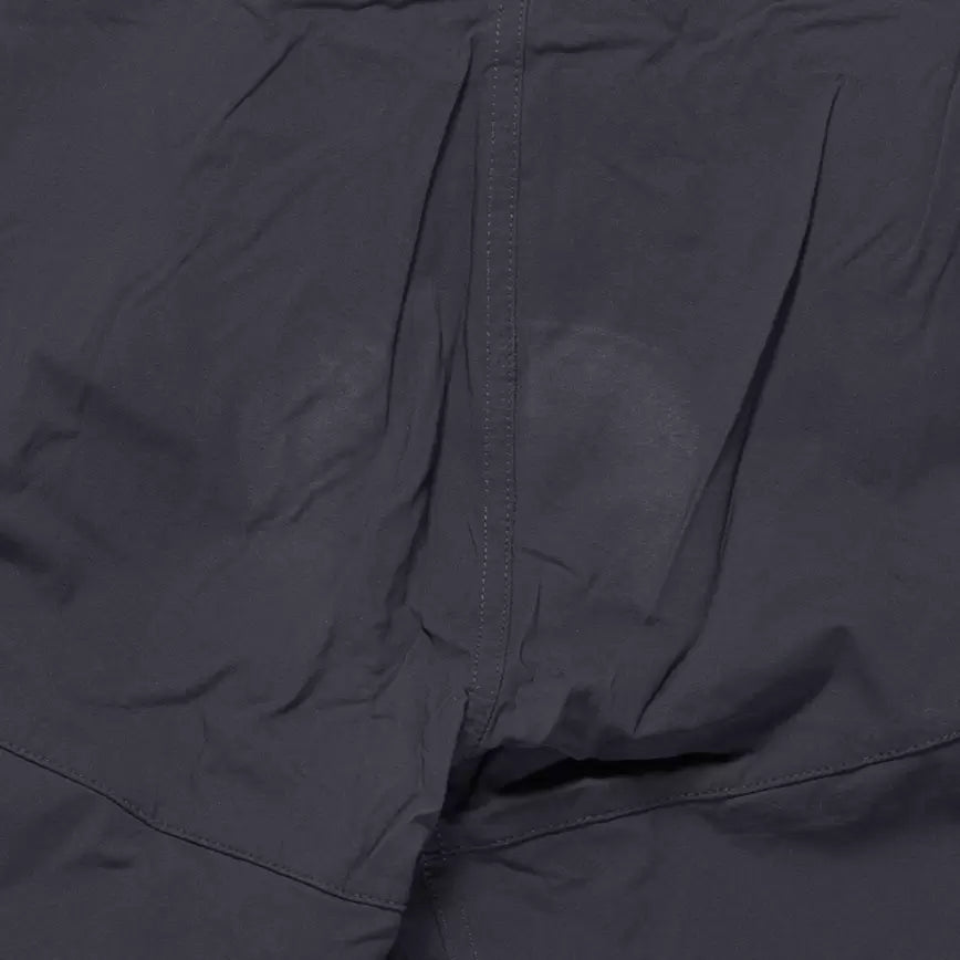32Black