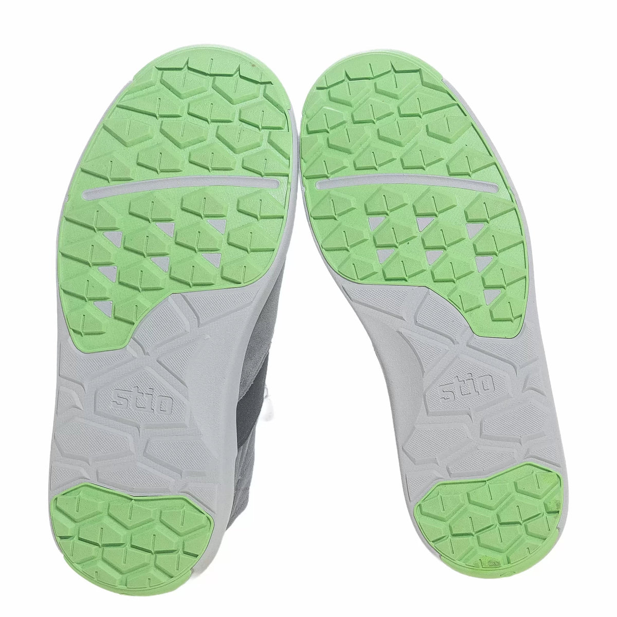 8.5Gray