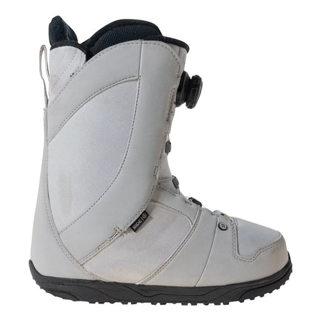9Light Grey