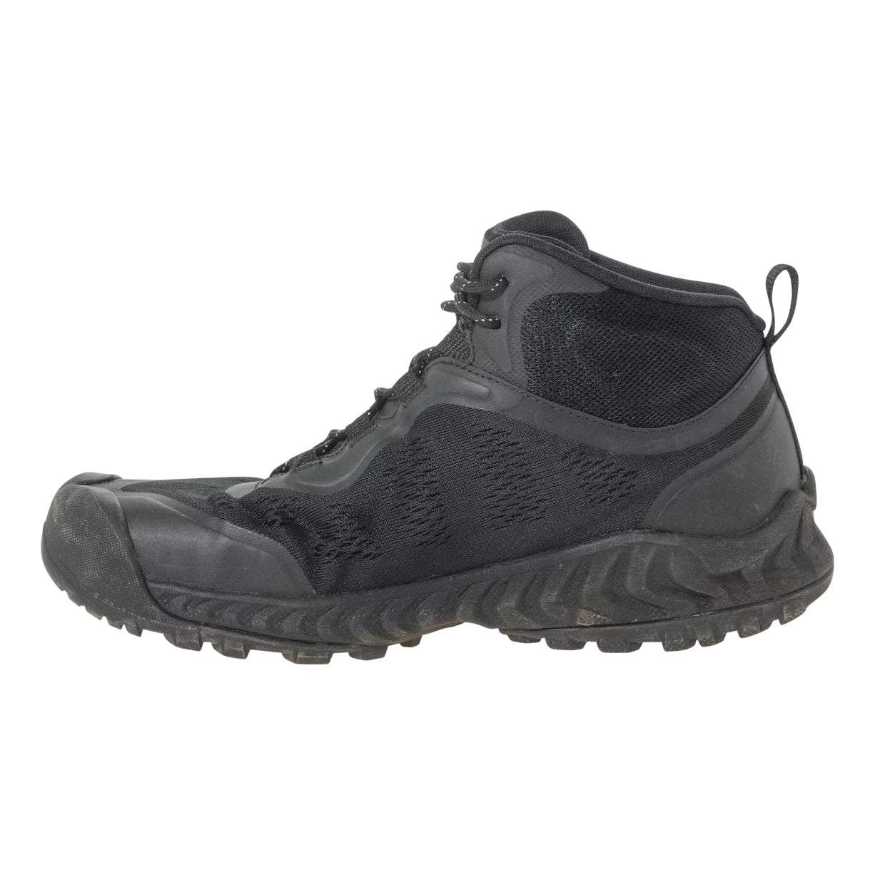 8.5Black/Magnet