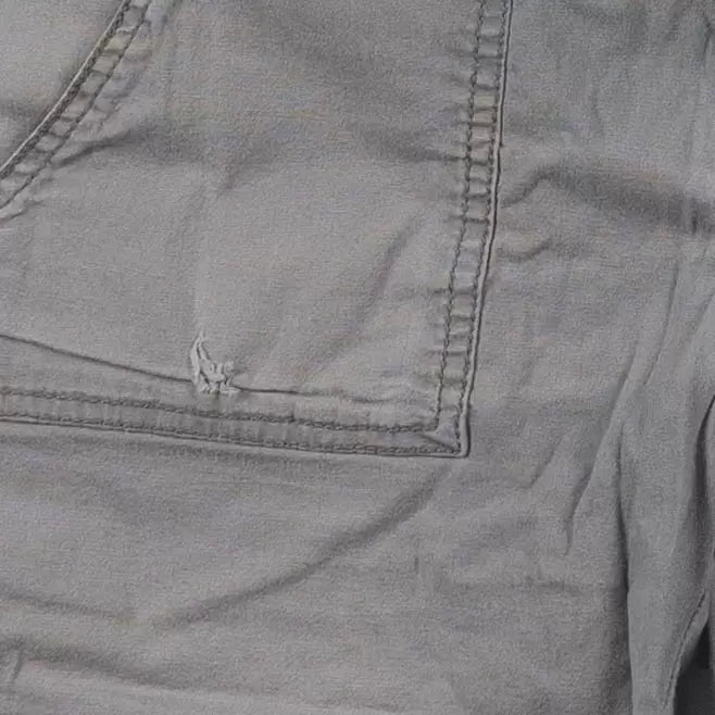 8Grey