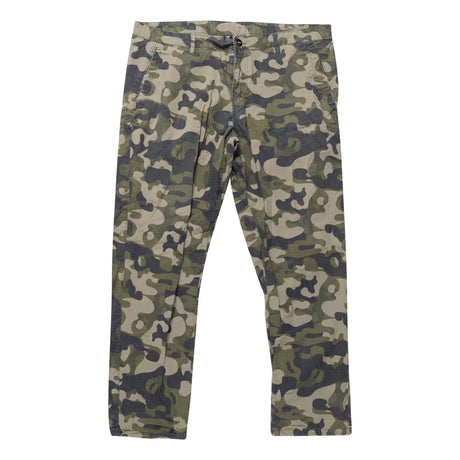 38" x 32"Camo