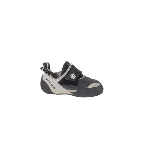 40Black/White