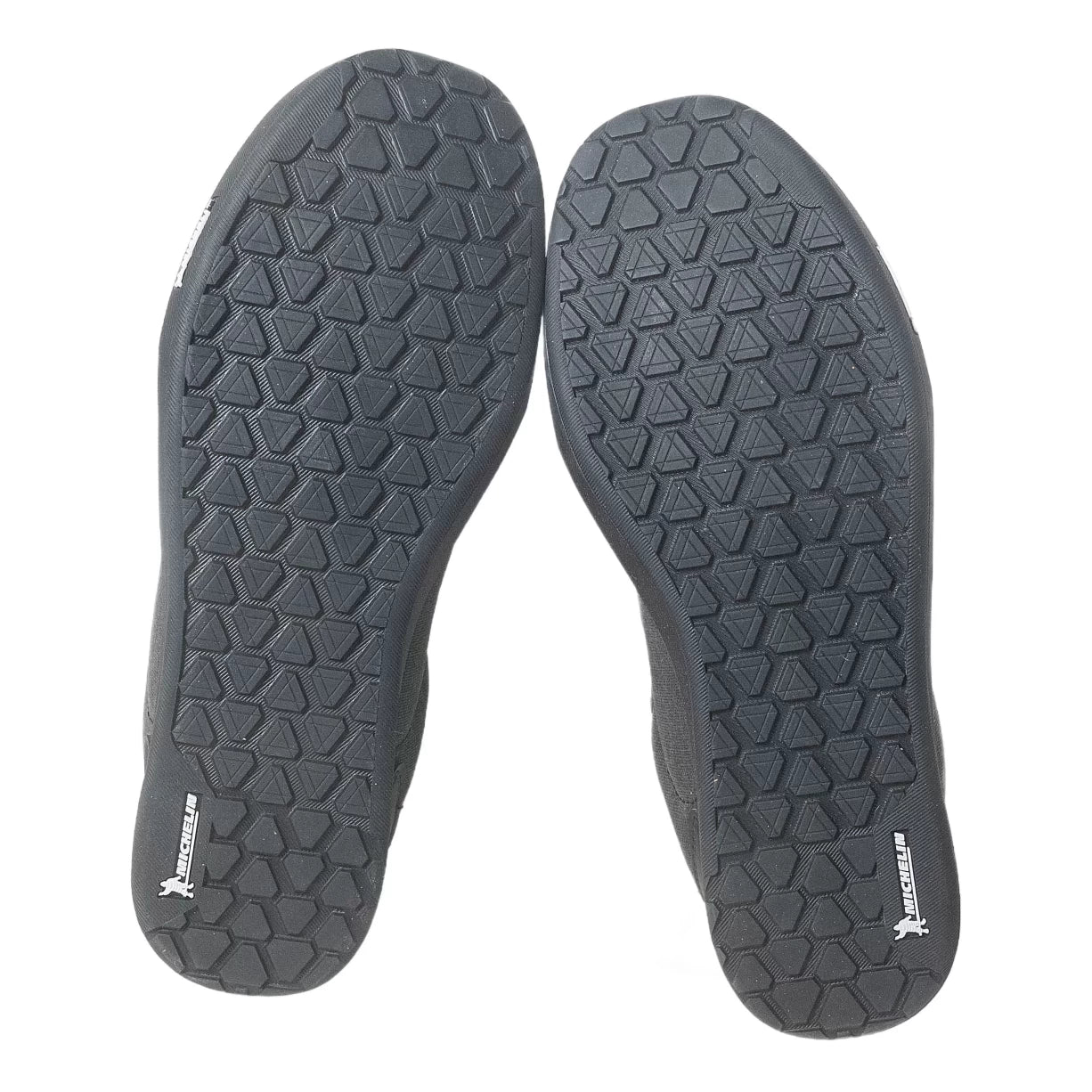 44.0Black