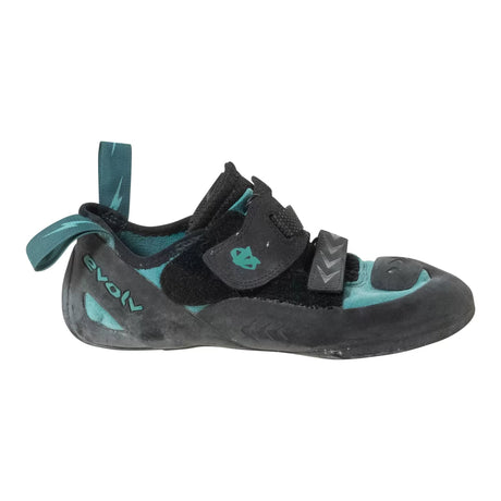8Black Blue