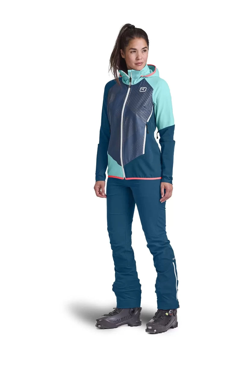 MGlacier Grey