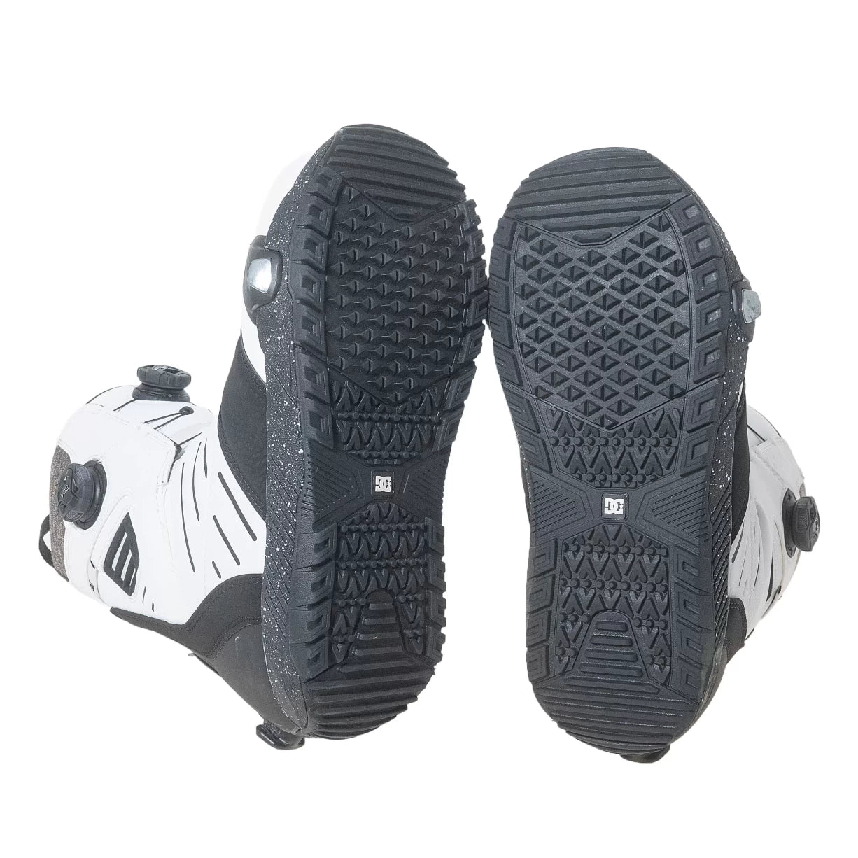11Black/White