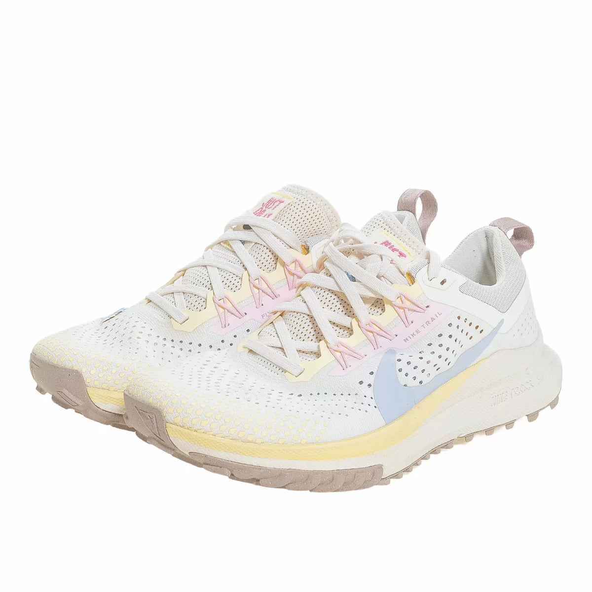 7.5Off White