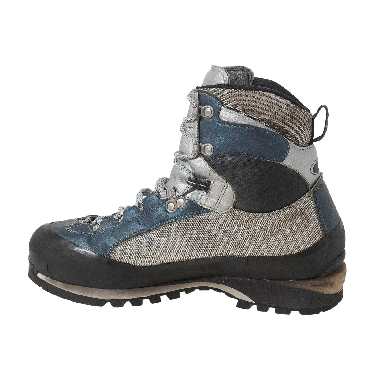 41.0Black/Gray