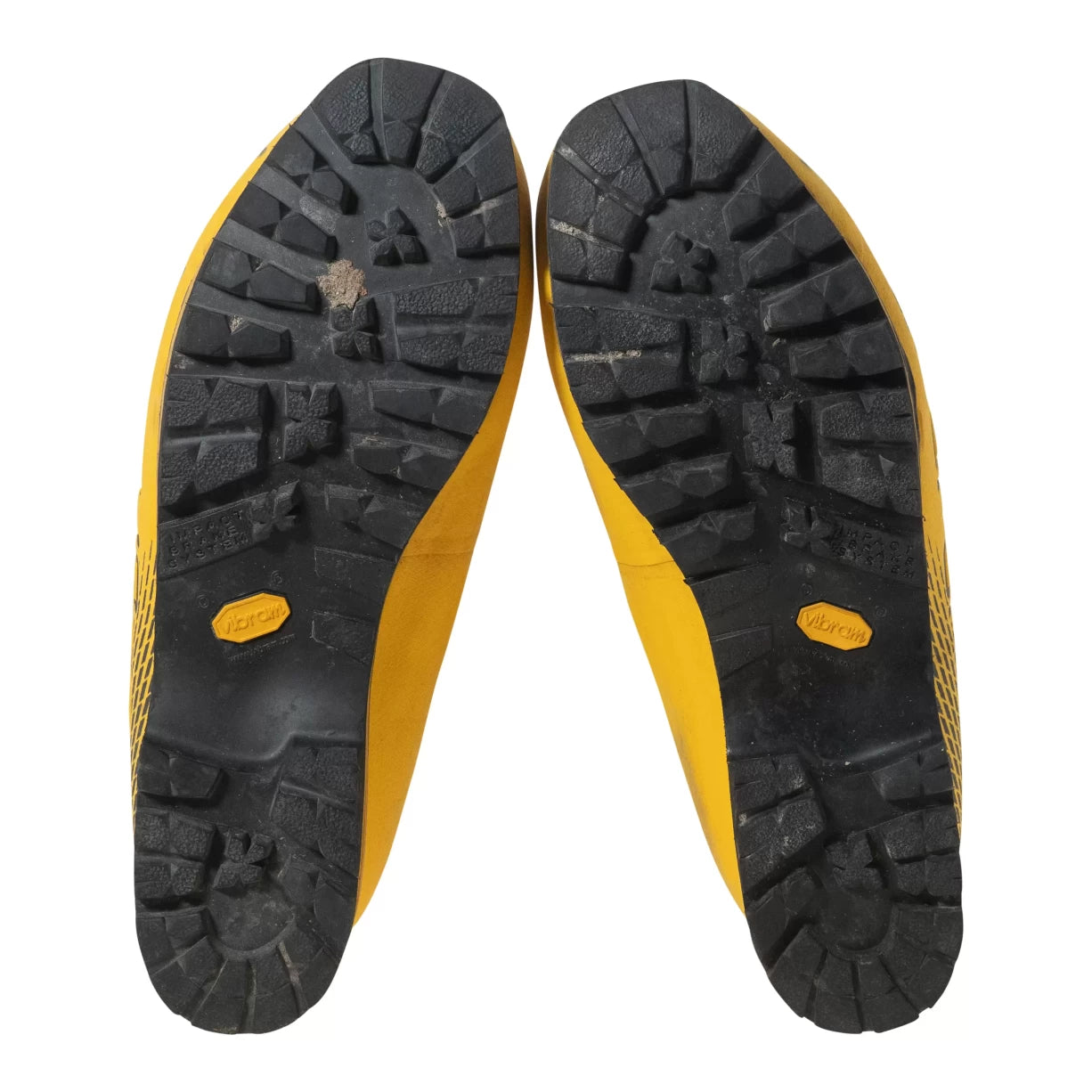 44.0Black/Yellow