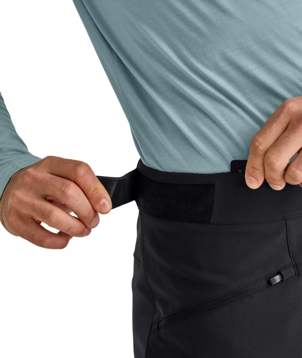 M - shortBlack Raven