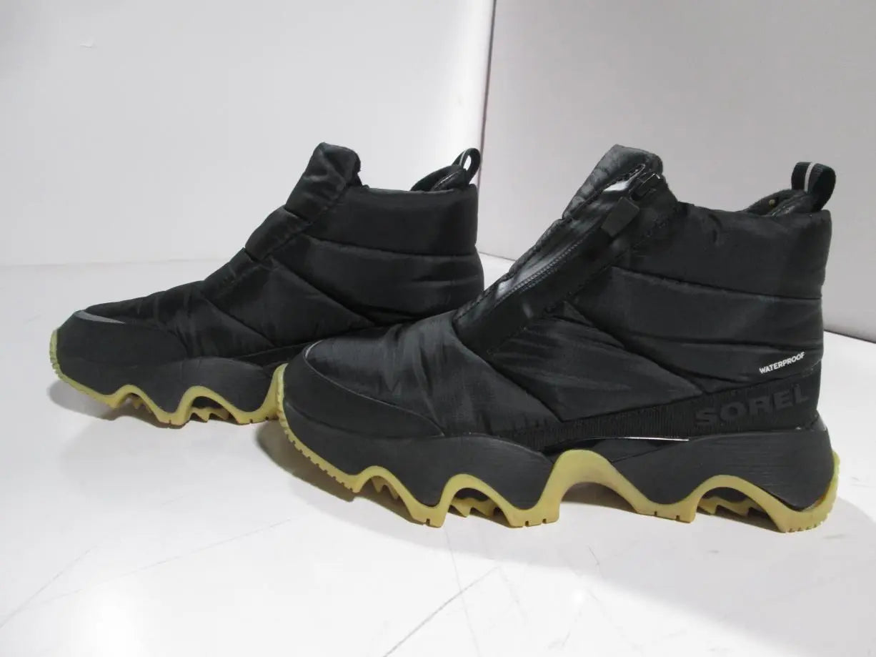 8Black/Sea Salt