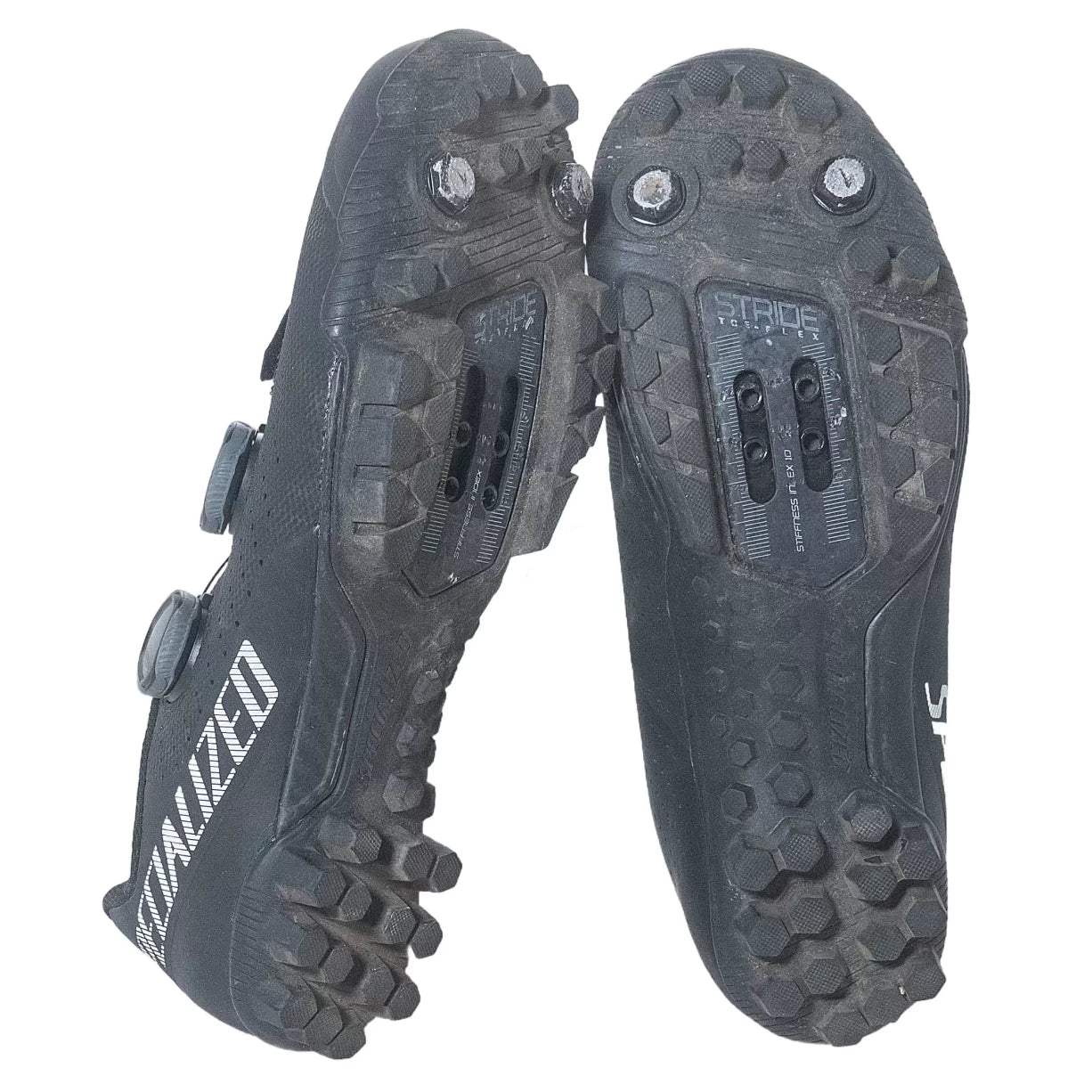 39.0Black