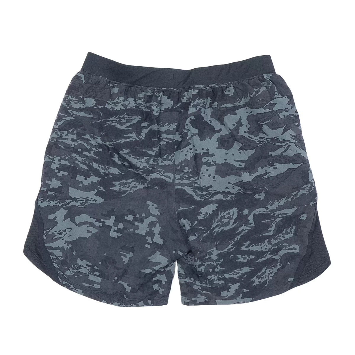 Estimated M/LBlack Camo