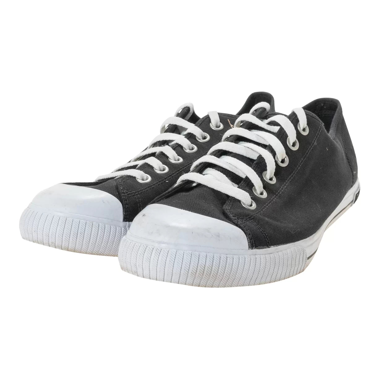 11.5Black/White