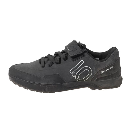 13Black