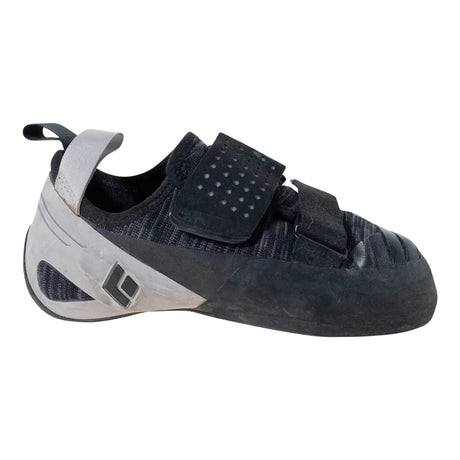 39.0Black/White