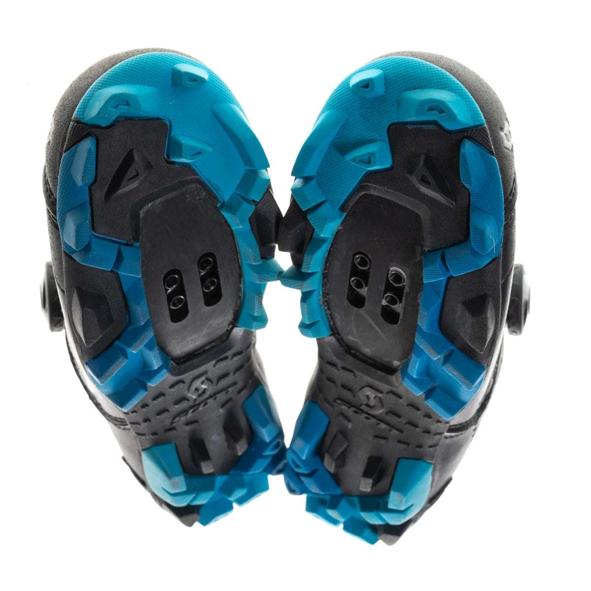 36.0Black/Blue