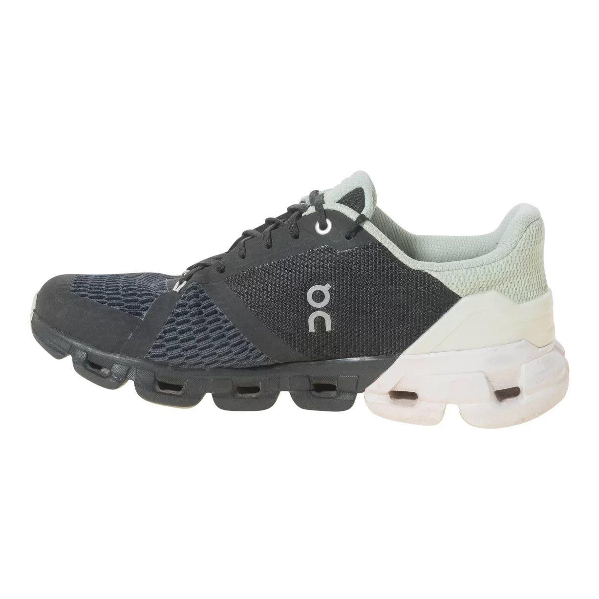 9Black/White
