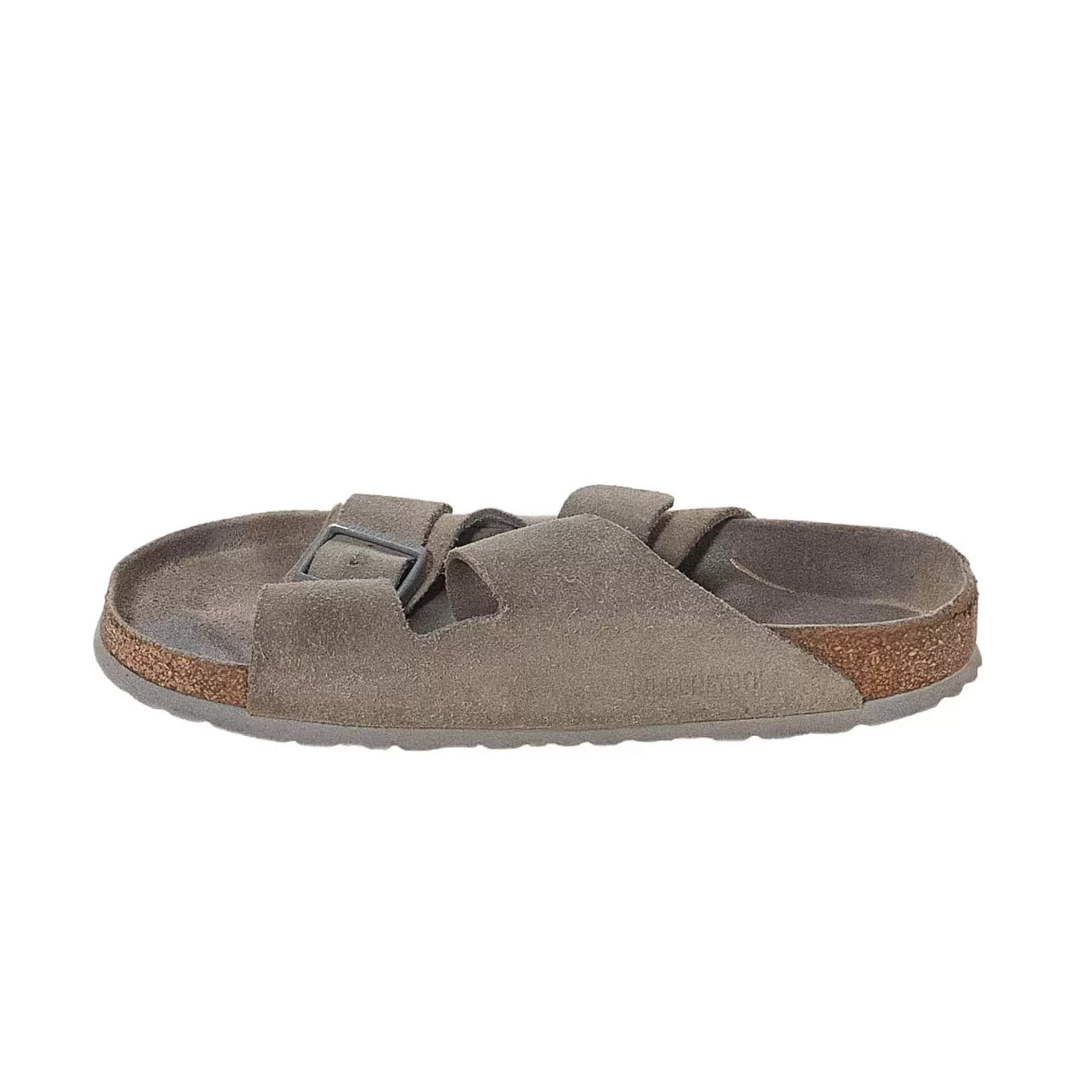 Estimated 9-9.5Taupe