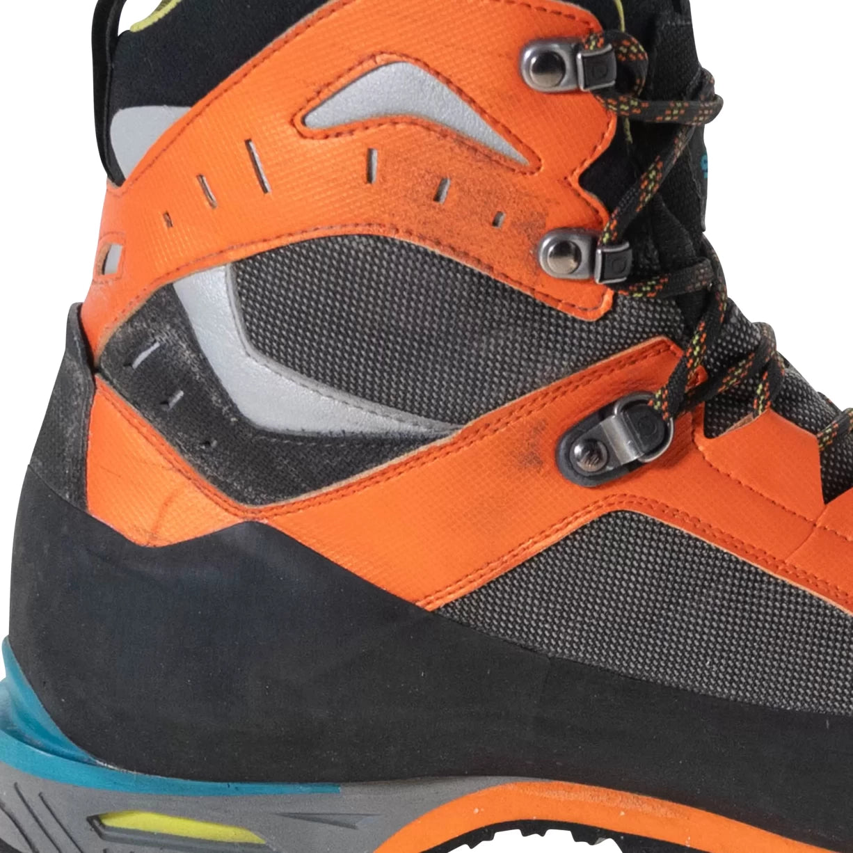 13Orange/Grey