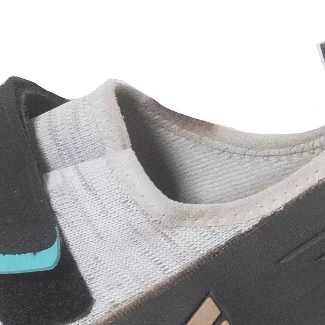 9Black/Gray