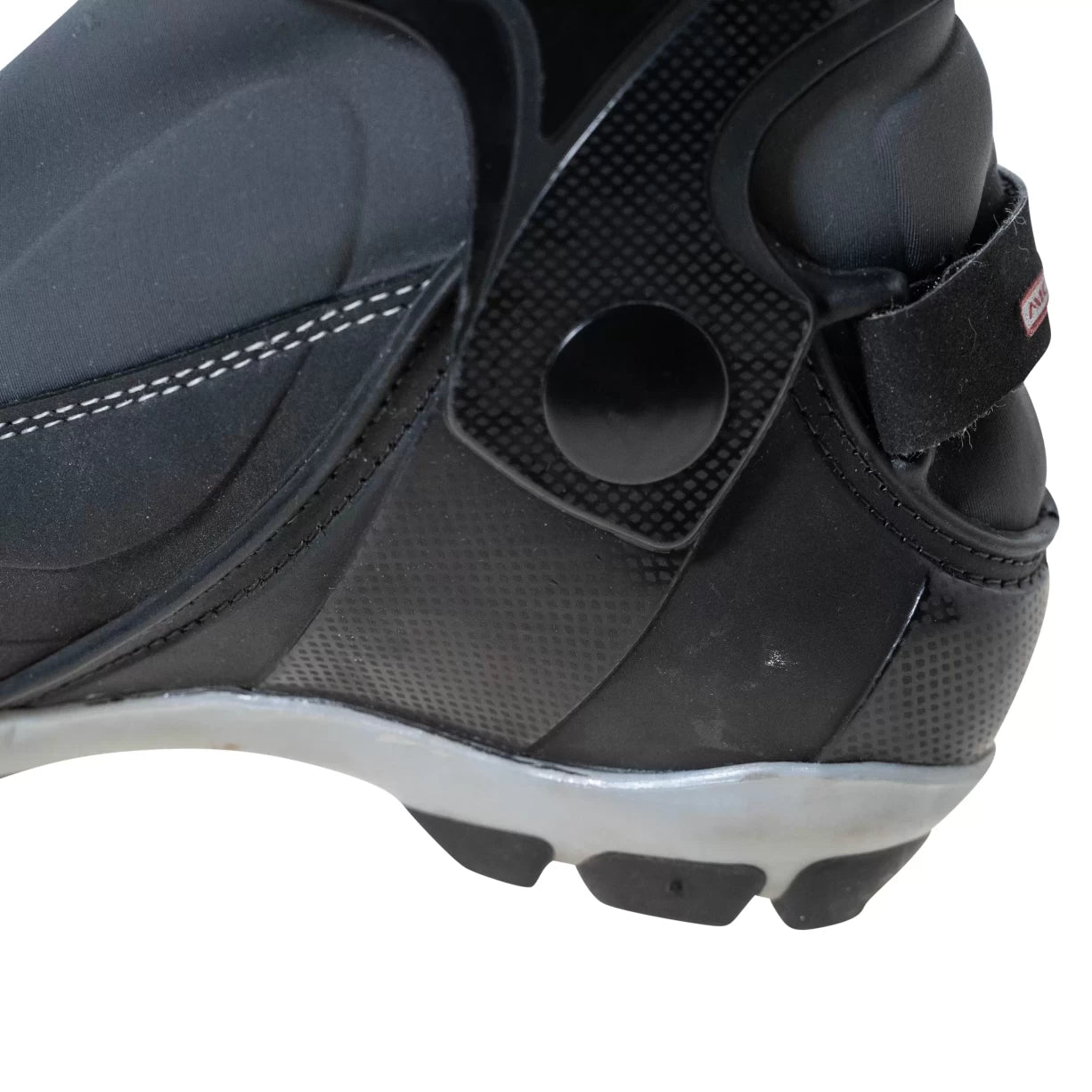39.0Black