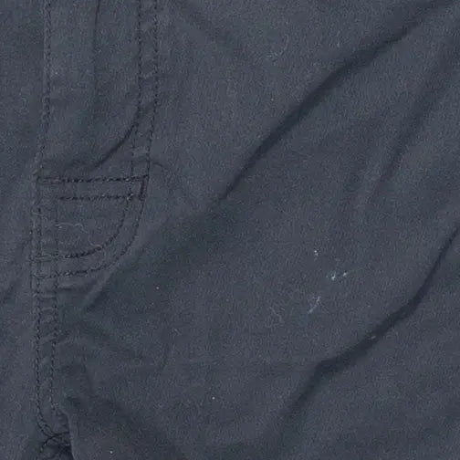 32Black
