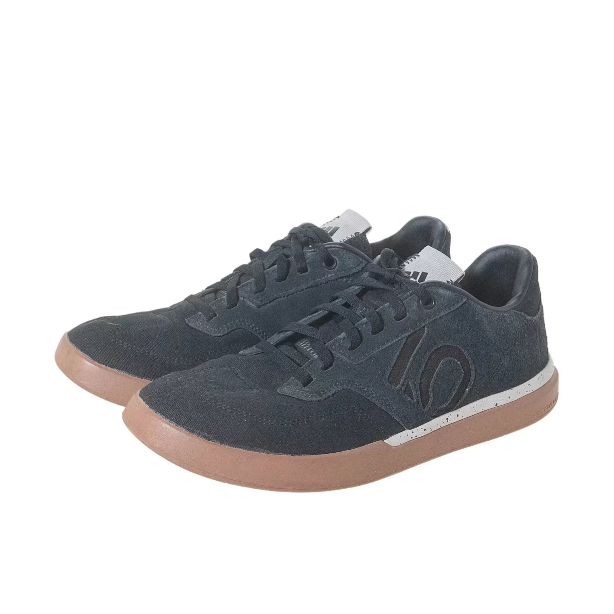 8Black