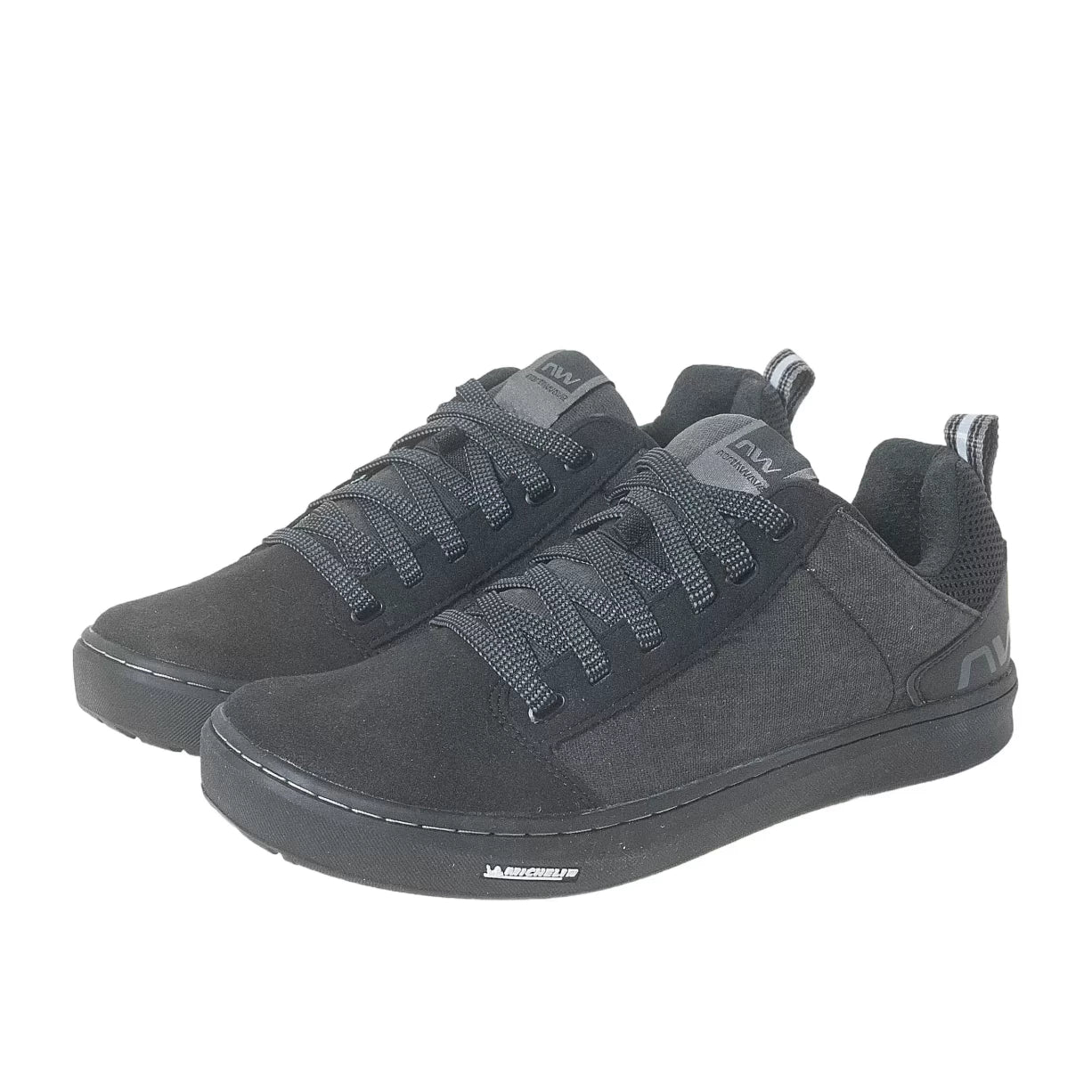 44.0Black