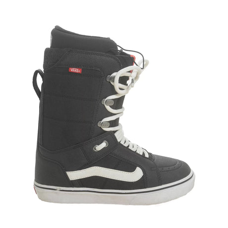 8Black/White