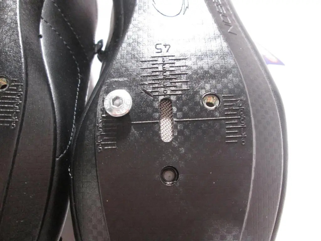 45Black/Black